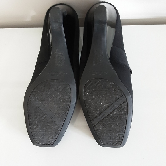 Anne Klein Black Matt iFlex Wedge Heels - Picture 7 of 12